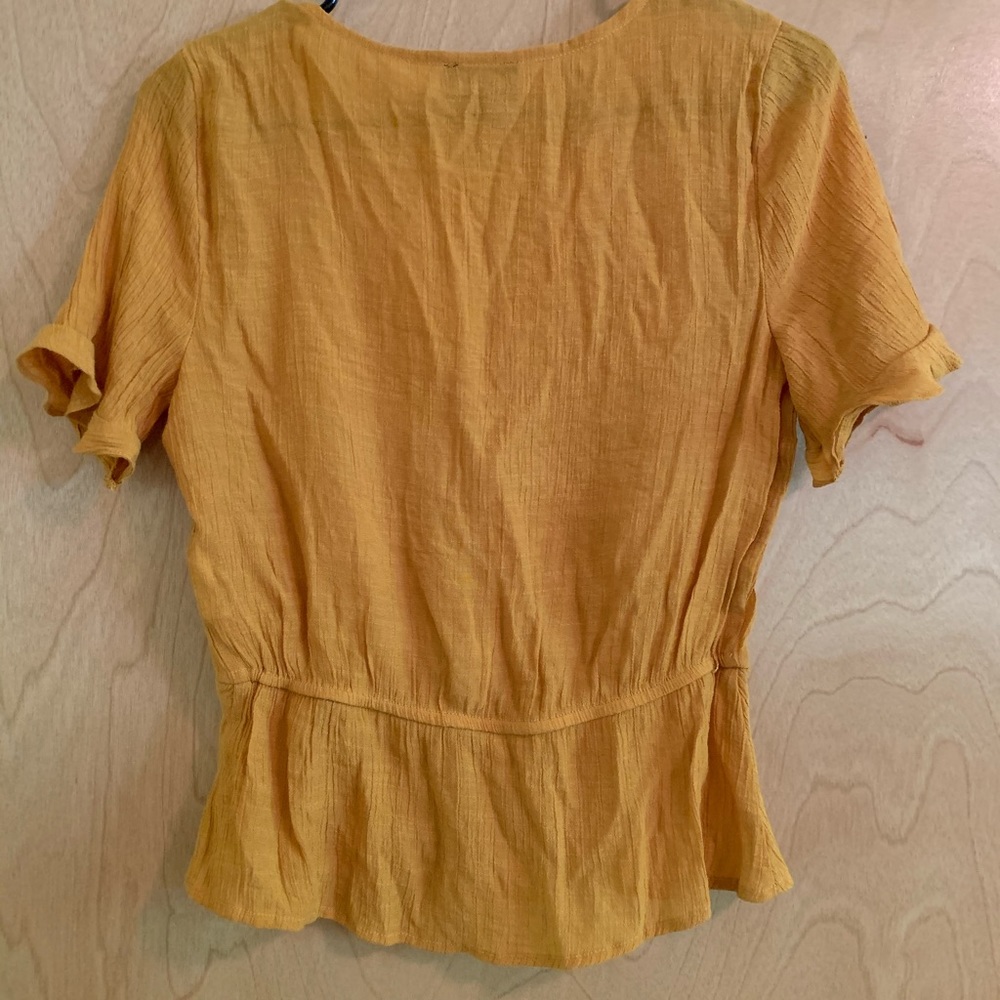 Yellow button down top - Picture 2 of 2